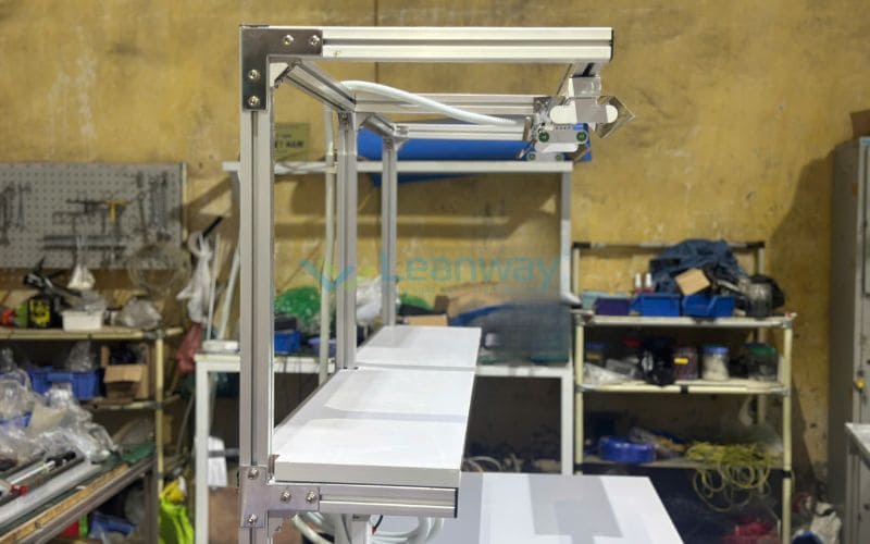 Khung nhôm định hình chắc chắn, bền bỉ